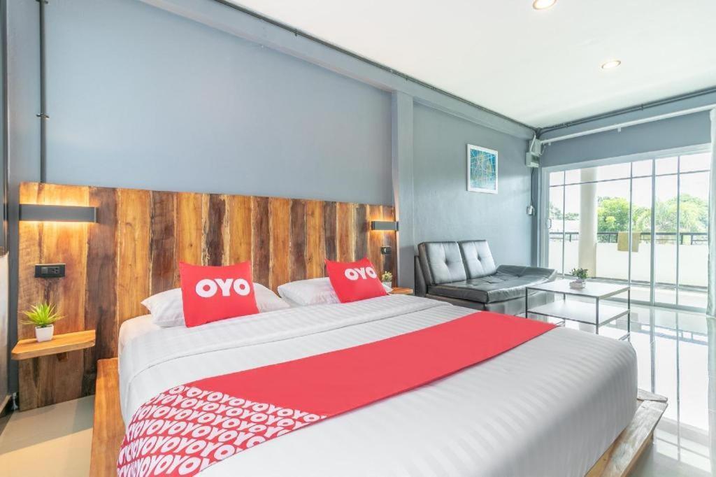 Oyo 75305 T Park Pak Chong Hotel Muszi Kültér fotó